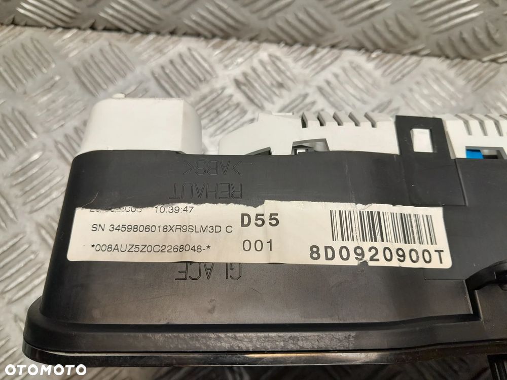 AUDI A4 B5 LICZNIK ZEGARY 8D0920900T - 9