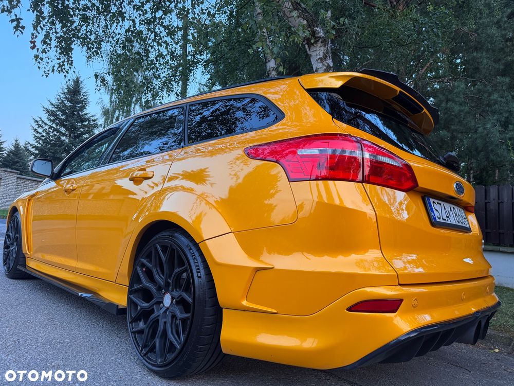 Ford Focus 2.0 EcoBoost ST - 14