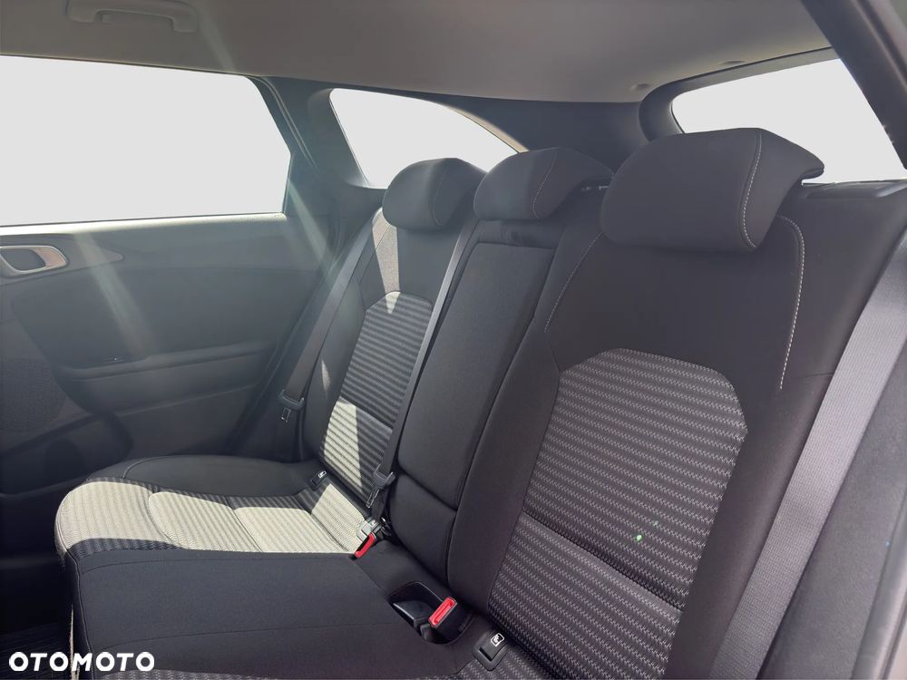 Kia Ceed 1.5 T-GDI M DCT - 13