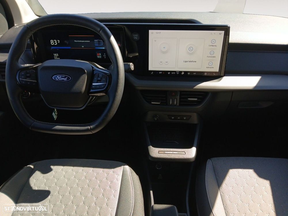 Ford Tourneo Courier 1.0 EcoBoost Titanium DCT - 10