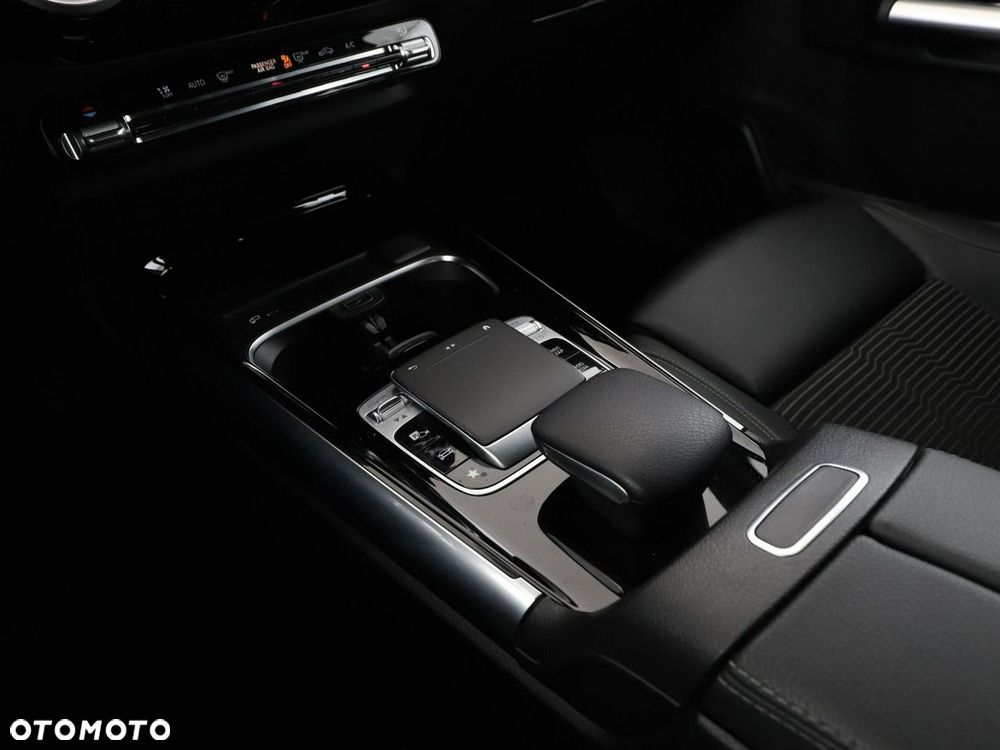 Mercedes-Benz Klasa B 200 d 8G-DCT Progressive - 32