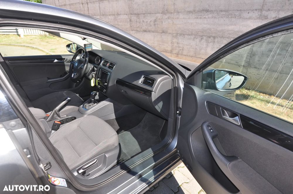 Volkswagen Jetta 1.4 TSI DSG Comfortline - 9