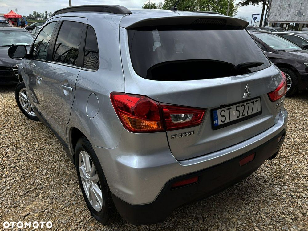 Mitsubishi ASX - 5