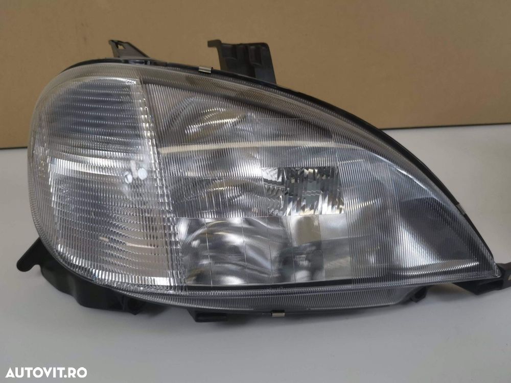 Set Faruri Stanga Dreapta Halogen Mercedes-Benz ML W163 1997 1998 1999 - 5