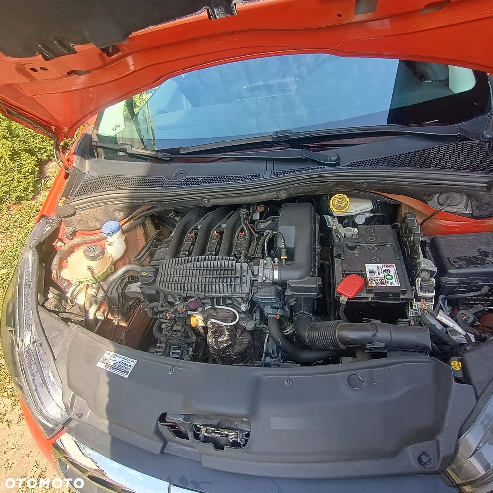 Peugeot 208 1.2 PureTech Style - 6