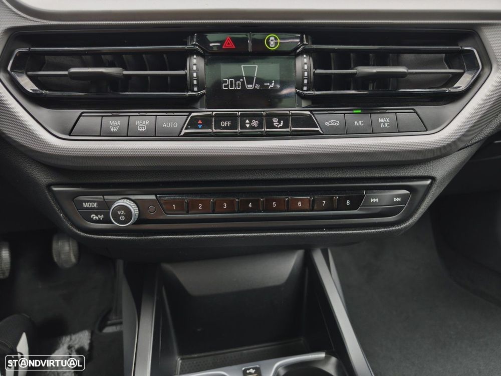 BMW 118 — fotografia 11