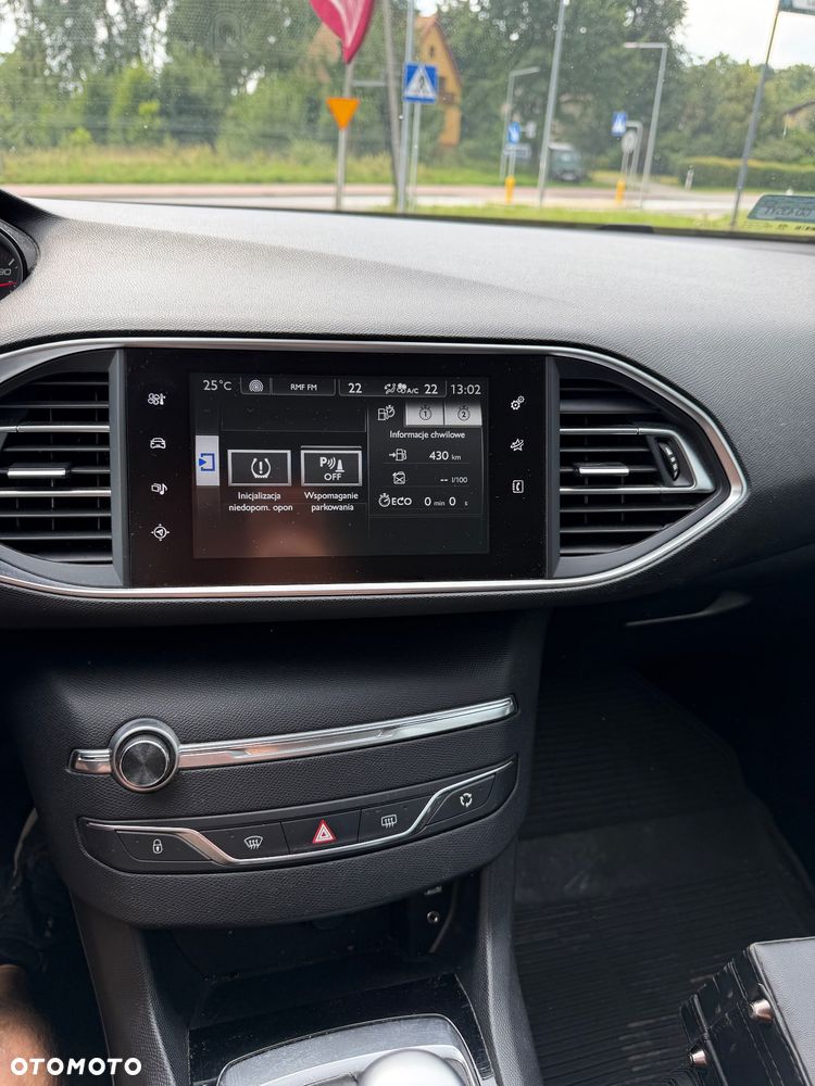 Peugeot 308 1.2 PureTech Style S&S - 33