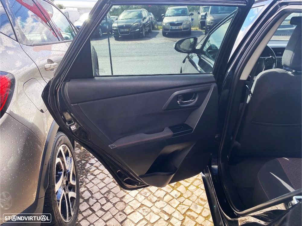 Toyota Auris Touring Sports 1.4 D-4D Com+P.Sport - 7