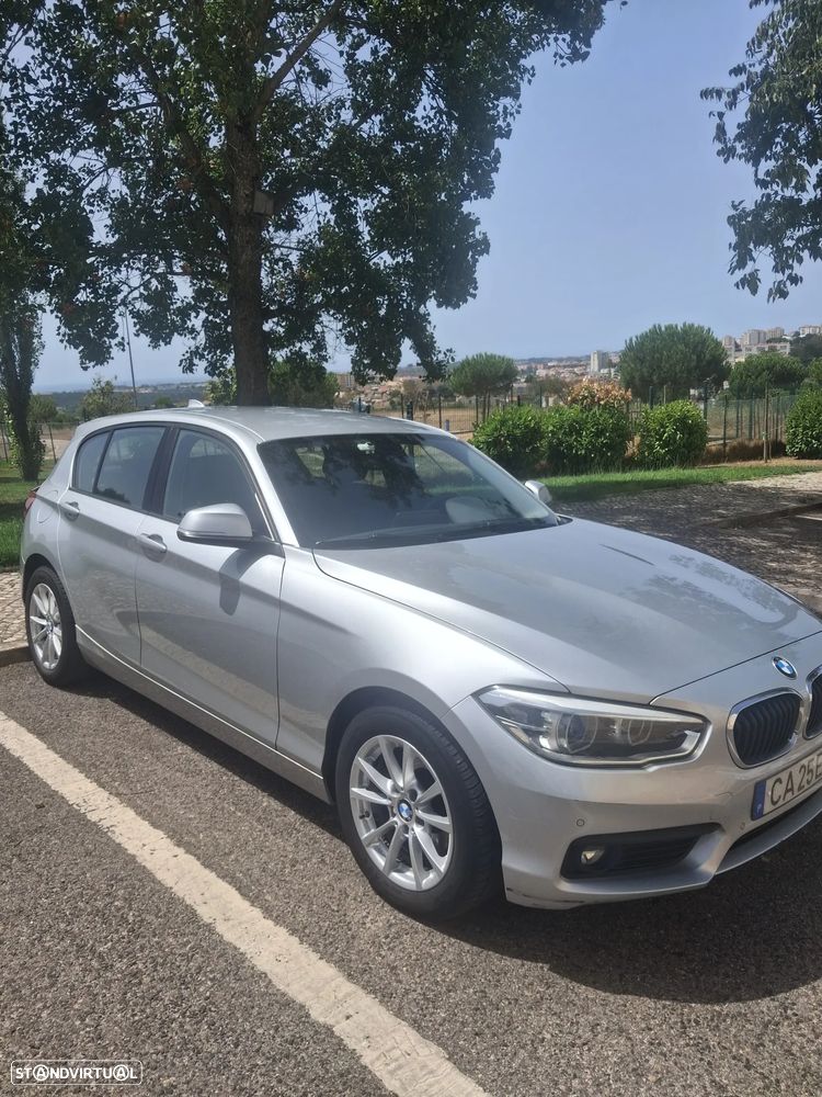 BMW 120 d Sport Line - 2