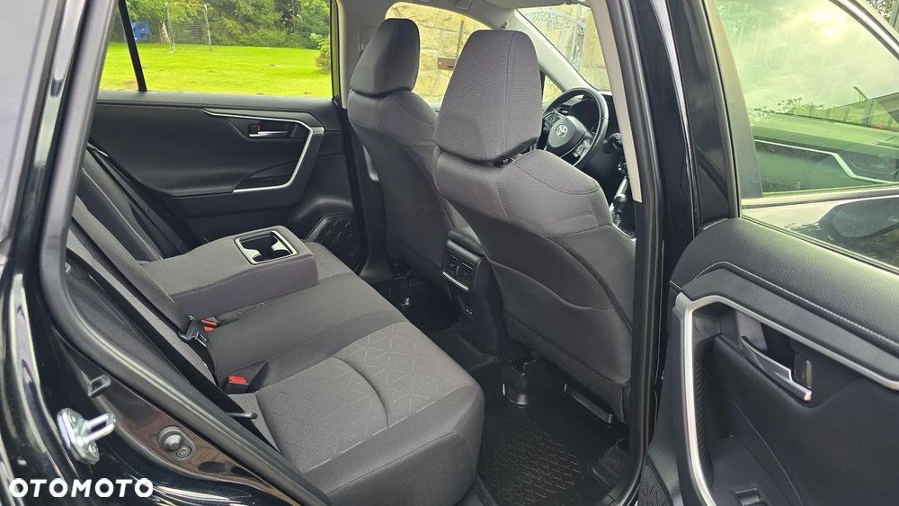 Toyota RAV4 - 16