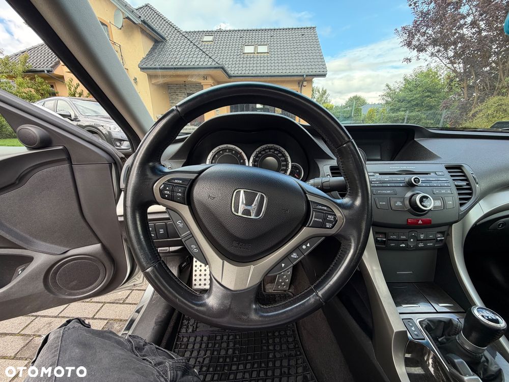 Honda Accord 2.0 Elegance - 11