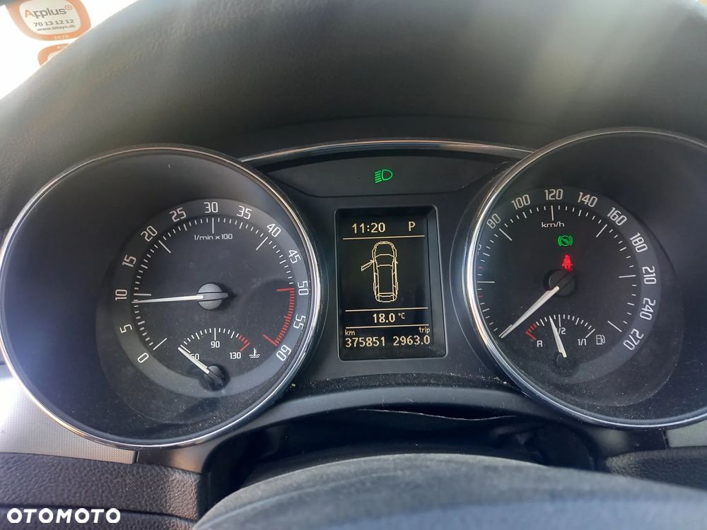 Skoda Superb 2.0 TDI Comfort DSG - 5