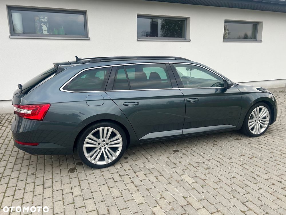 Skoda Superb 2.0 TDI DSG Ambition - 12
