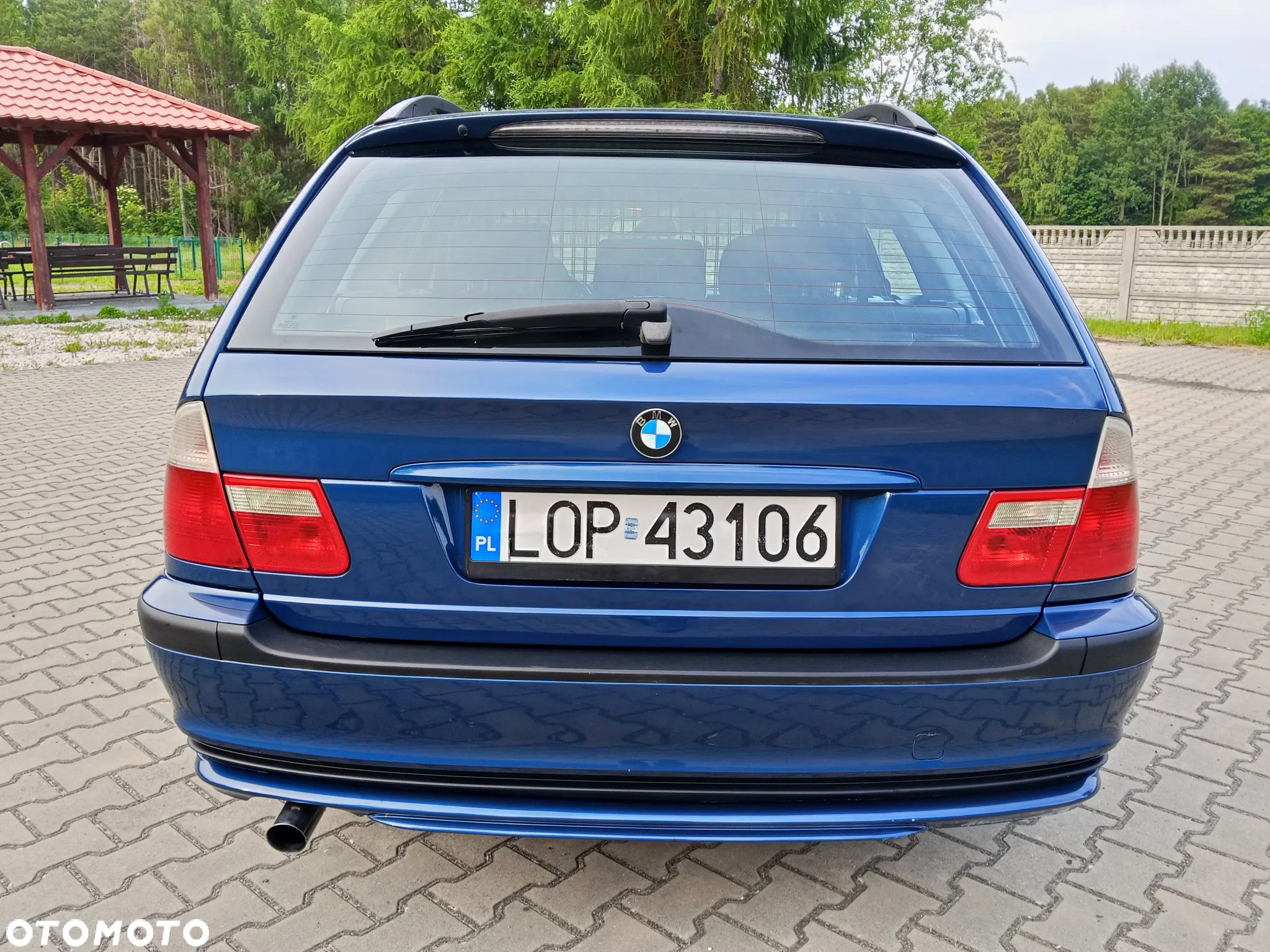 BMW Seria 3 318i Touring - 3