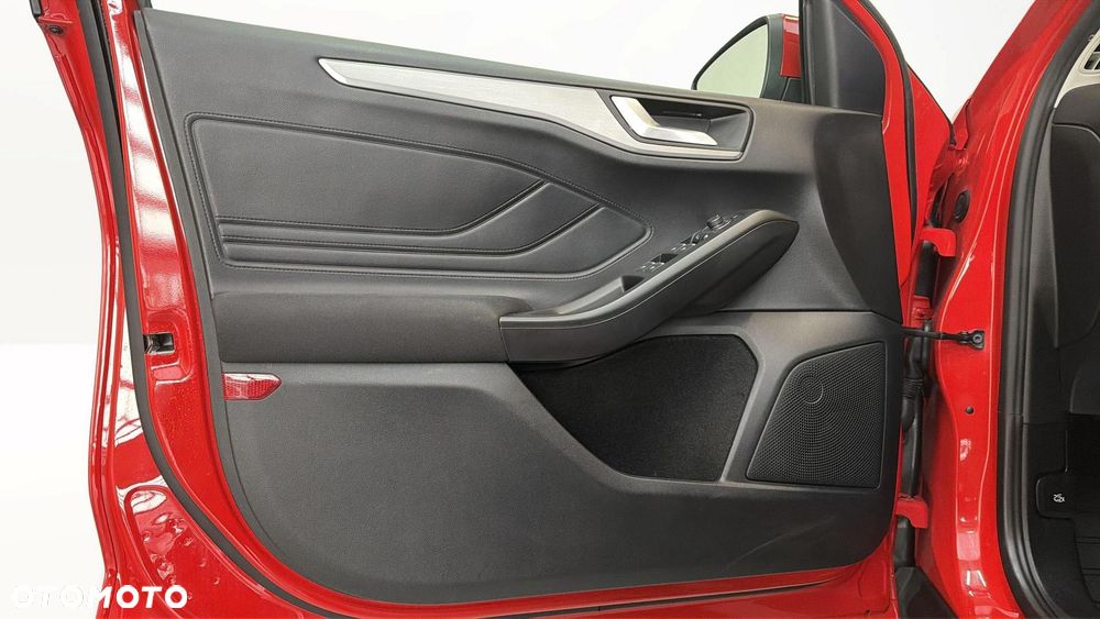 Ford Focus 1.0 EcoBoost mHEV Titanium X - 11