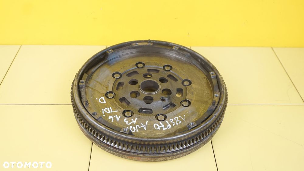 A3 GOLF LEON OCTAVIA 1.6 TDI 11r CAY CAYC kolo dwumasowe - 1