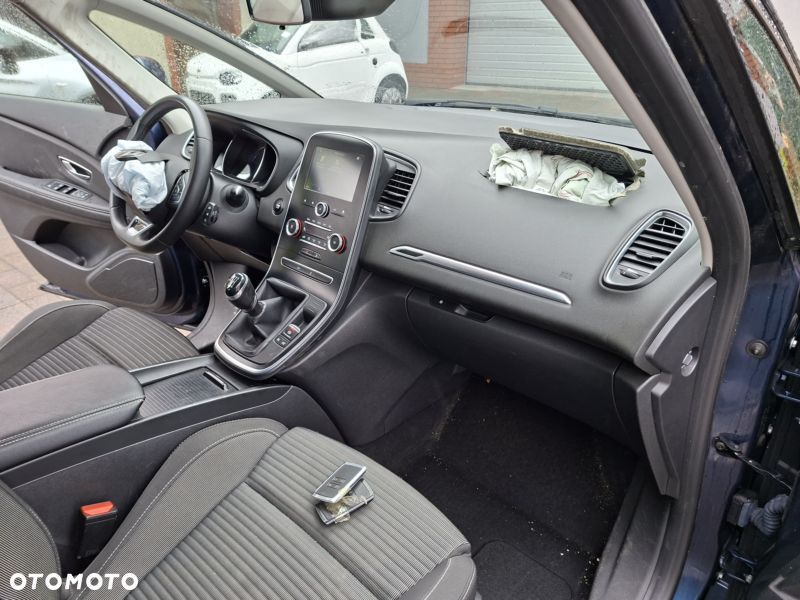Renault Grand Scenic BLUE dCi 120 BUSINESS EDITION - 32