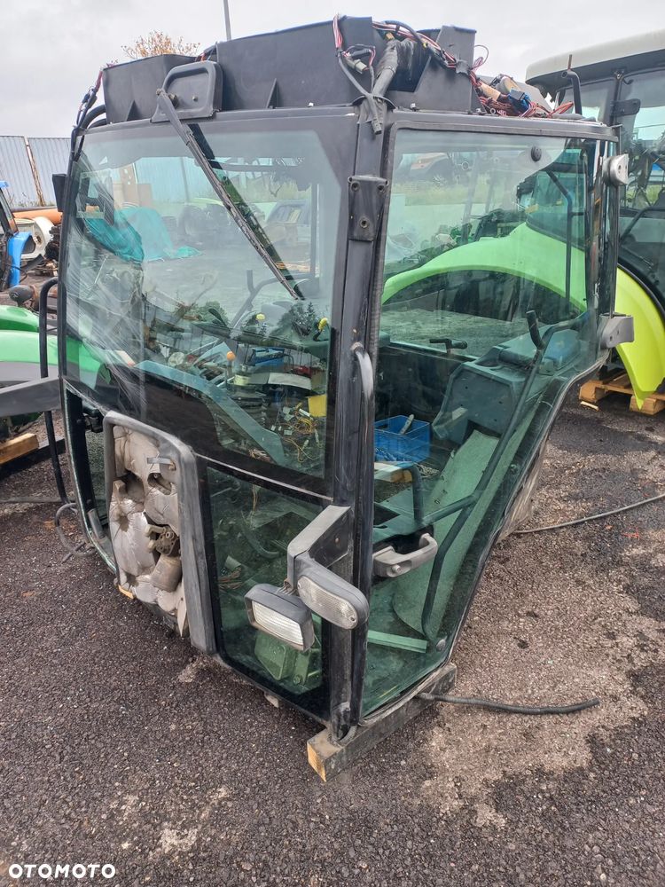 Kabina MCcormick,case, drzwi ,plastiki,środek,tapicerka,licznik,sterowniki,komputery,XTX130,TTX230,MX120,MC115,X70.80 ,MTX165,170,190,140 - 1