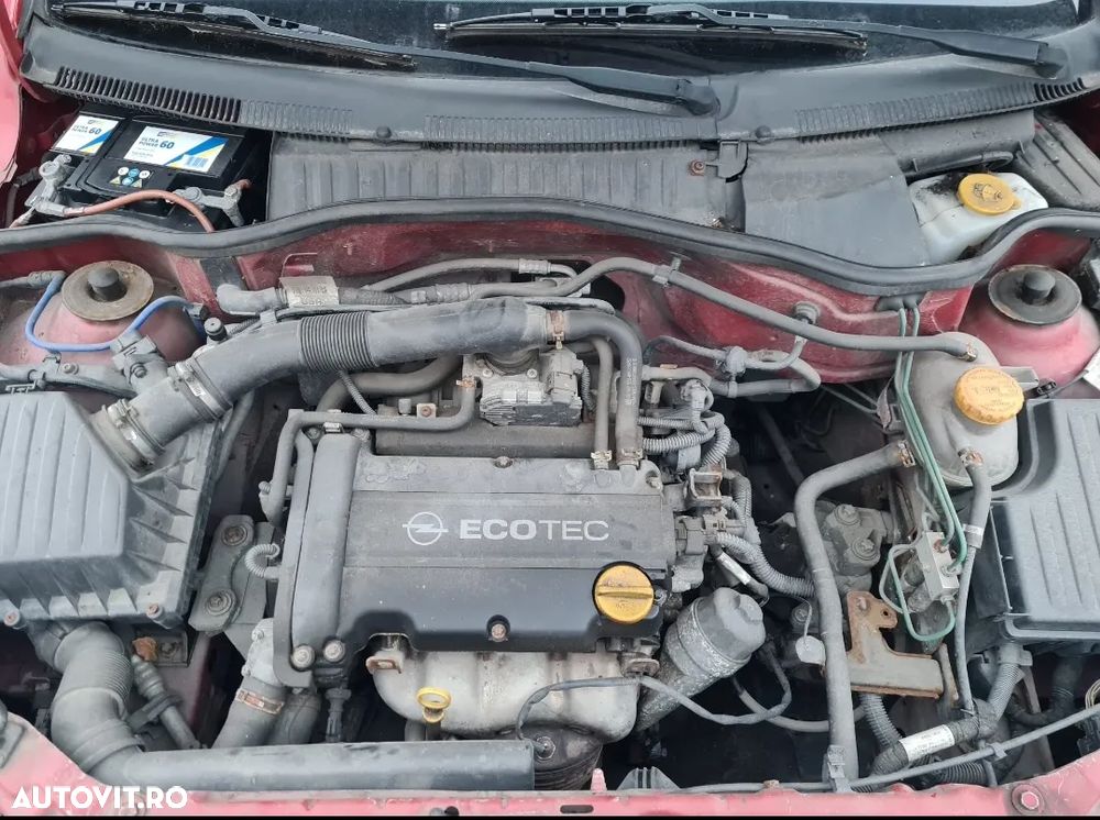 Opel Corsa 1.2i Cosmo - 4