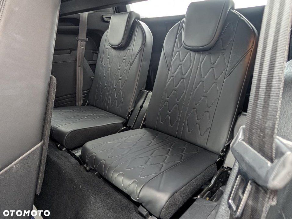 Peugeot 5008 - 24