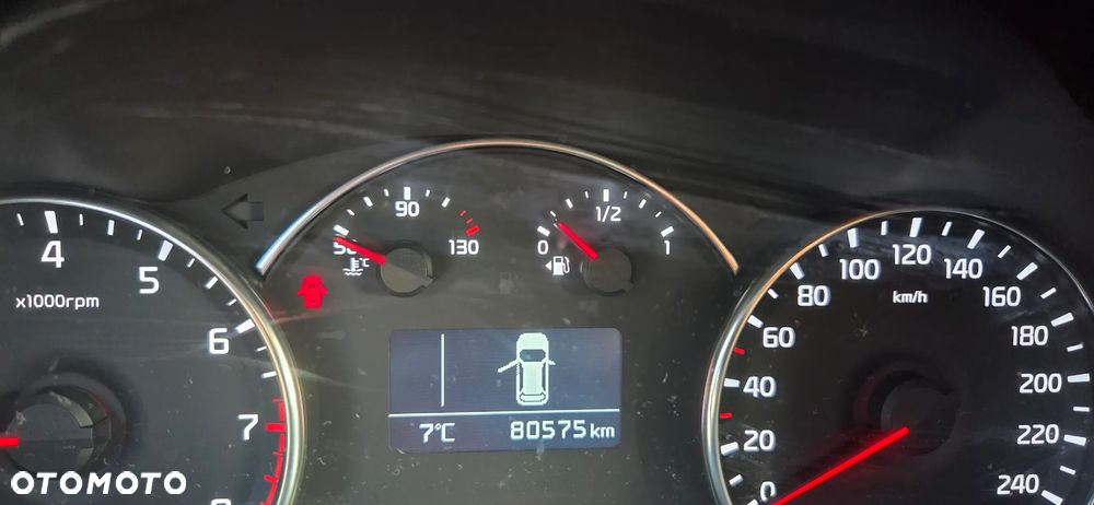 Kia Carens 1.6 GDI L - 4