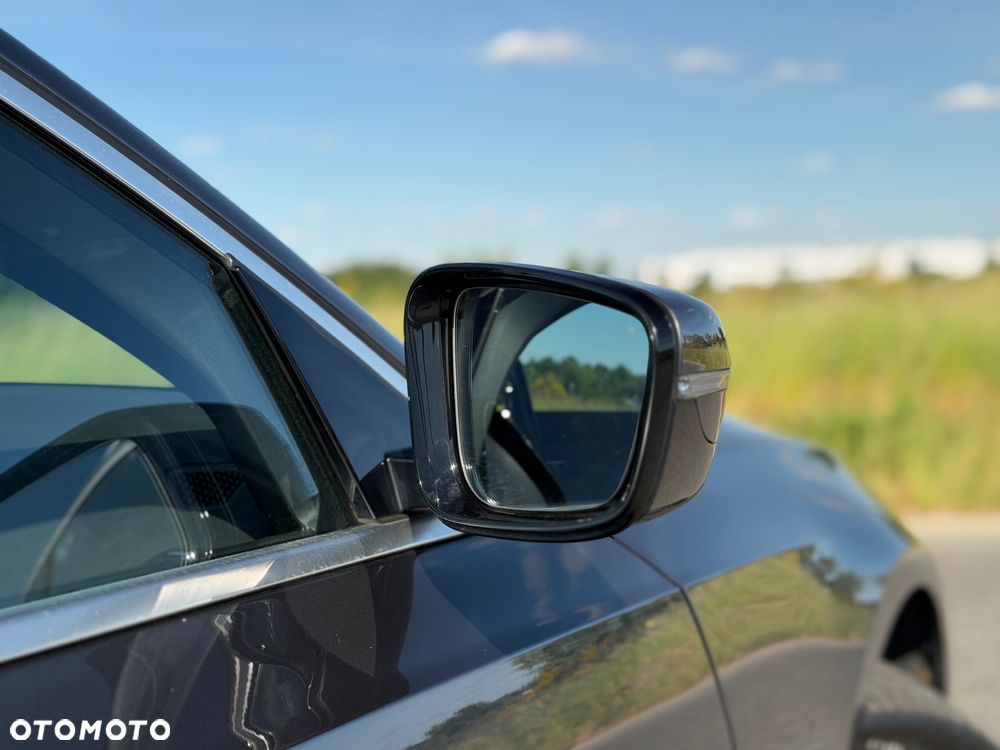 BMW Seria 3 330e M Sport - 21