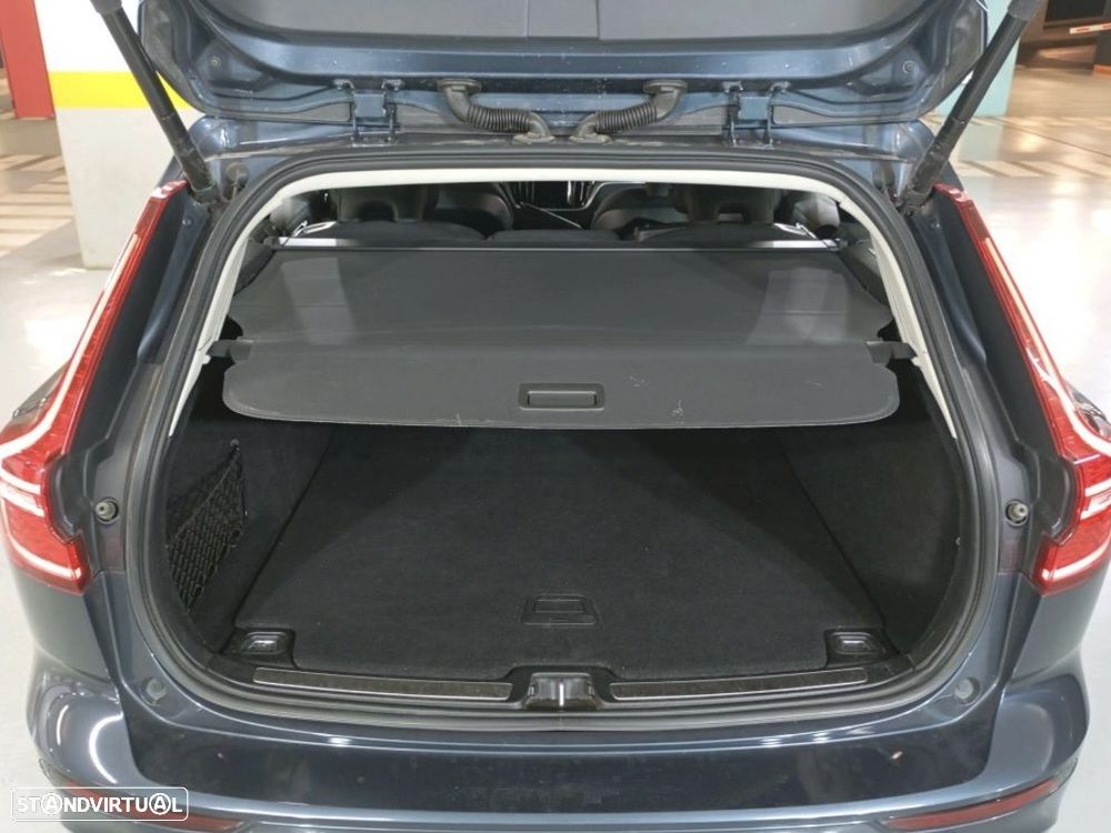 Volvo V60 2.0 B4 Momentum Plus Geartronic - 5