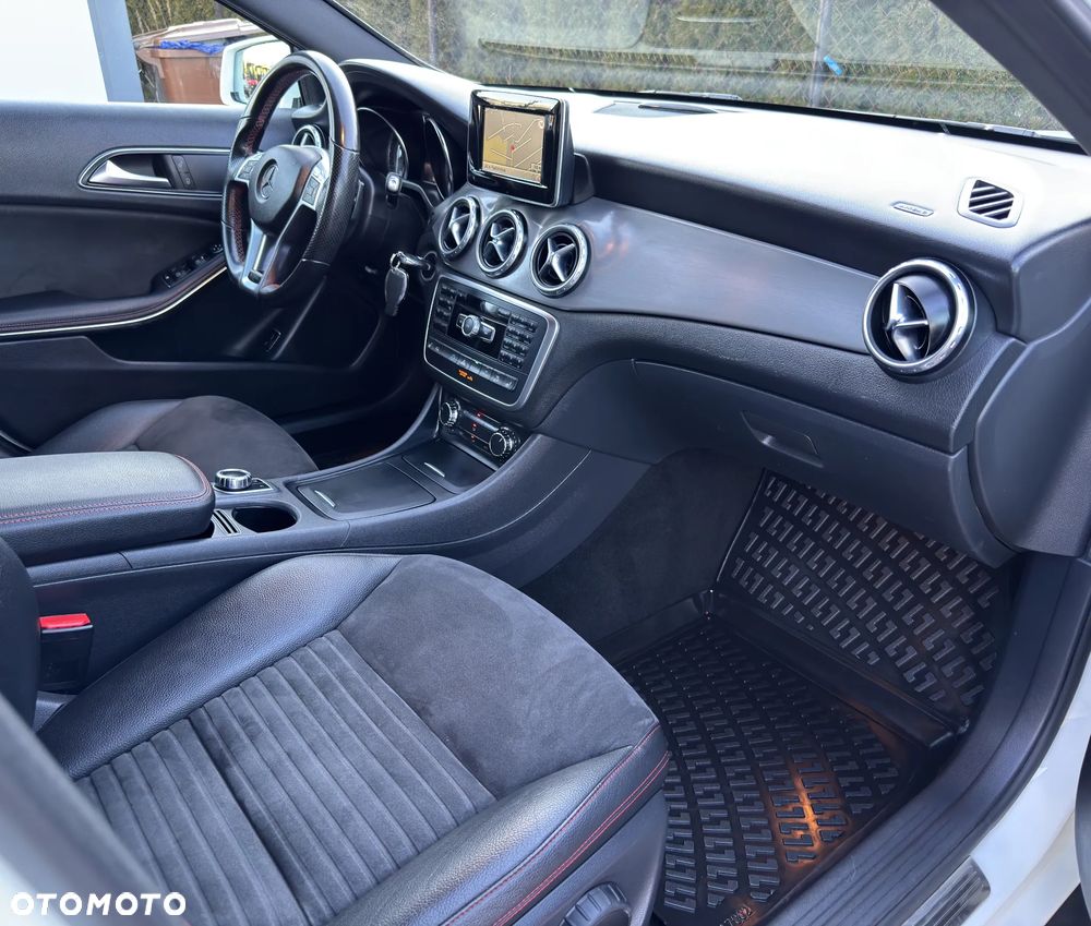 Mercedes-Benz GLA 2015