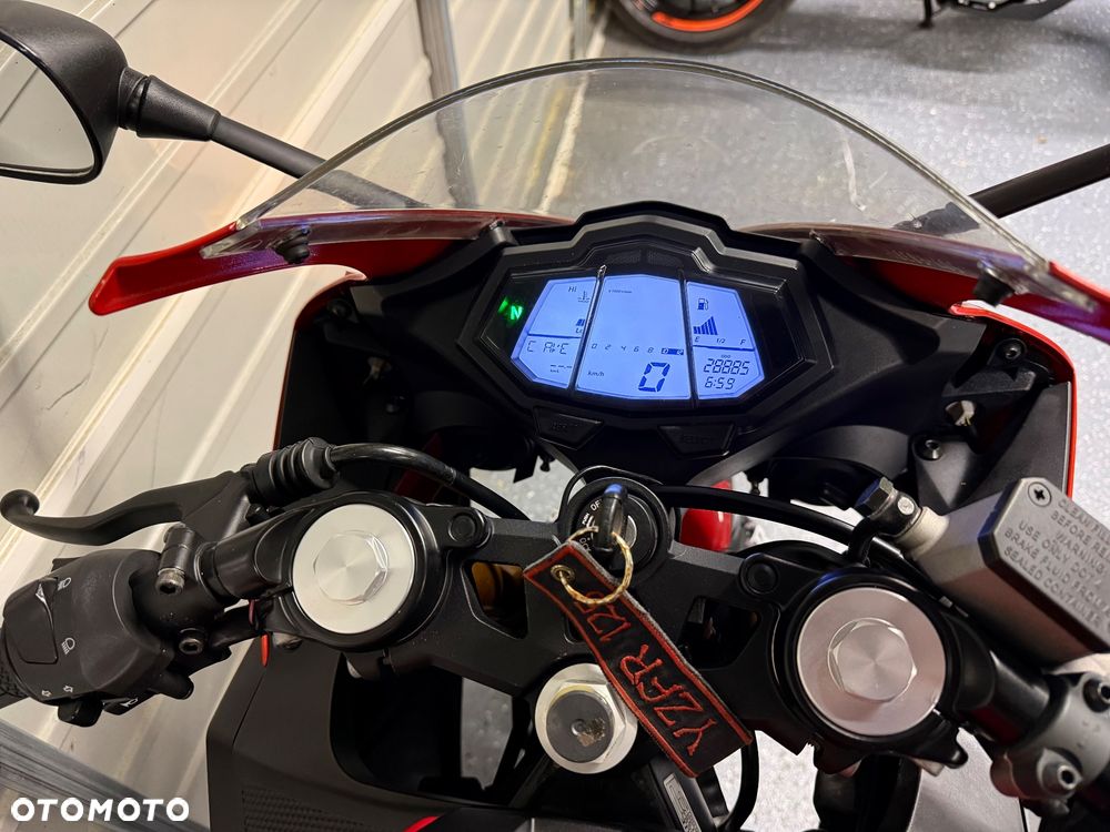 Yamaha R125 - 8