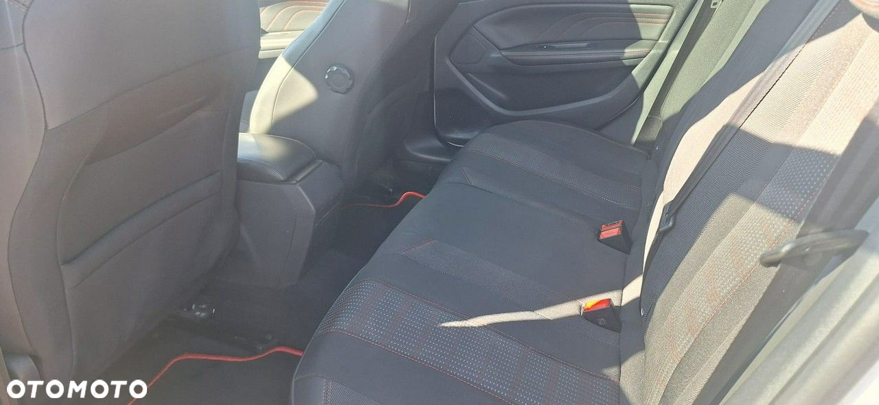 Peugeot 308 - 23