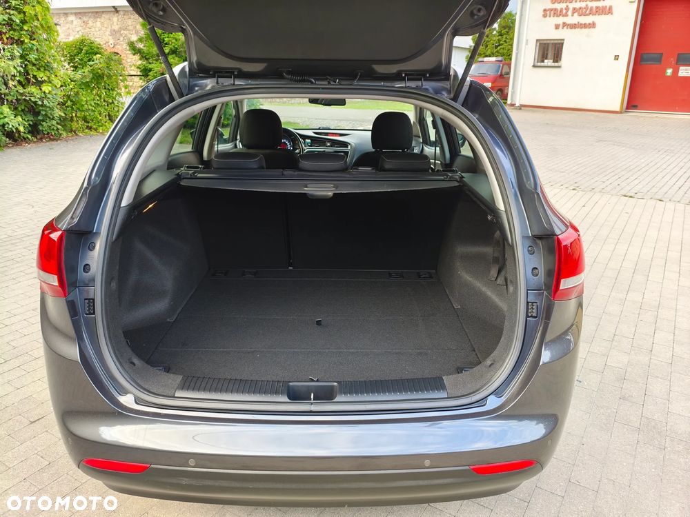 Kia Ceed 1.6 GDI Platinum Edition - 17