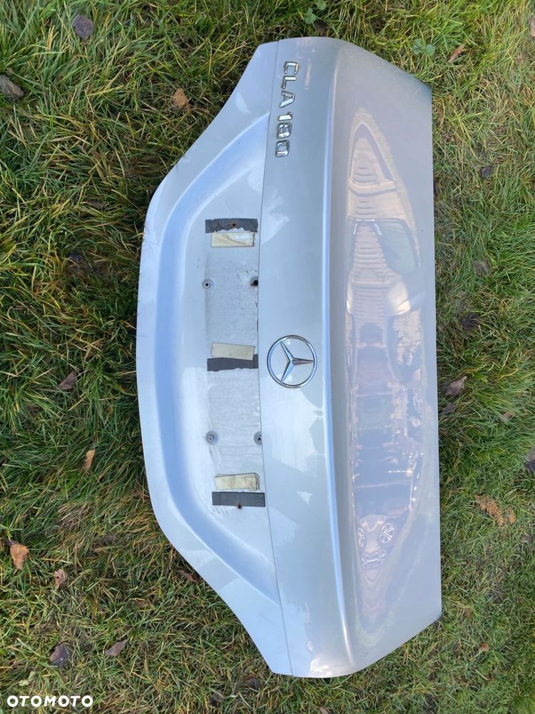 MERCEDES cla 117 kompletna tylna klapa 761 - 1