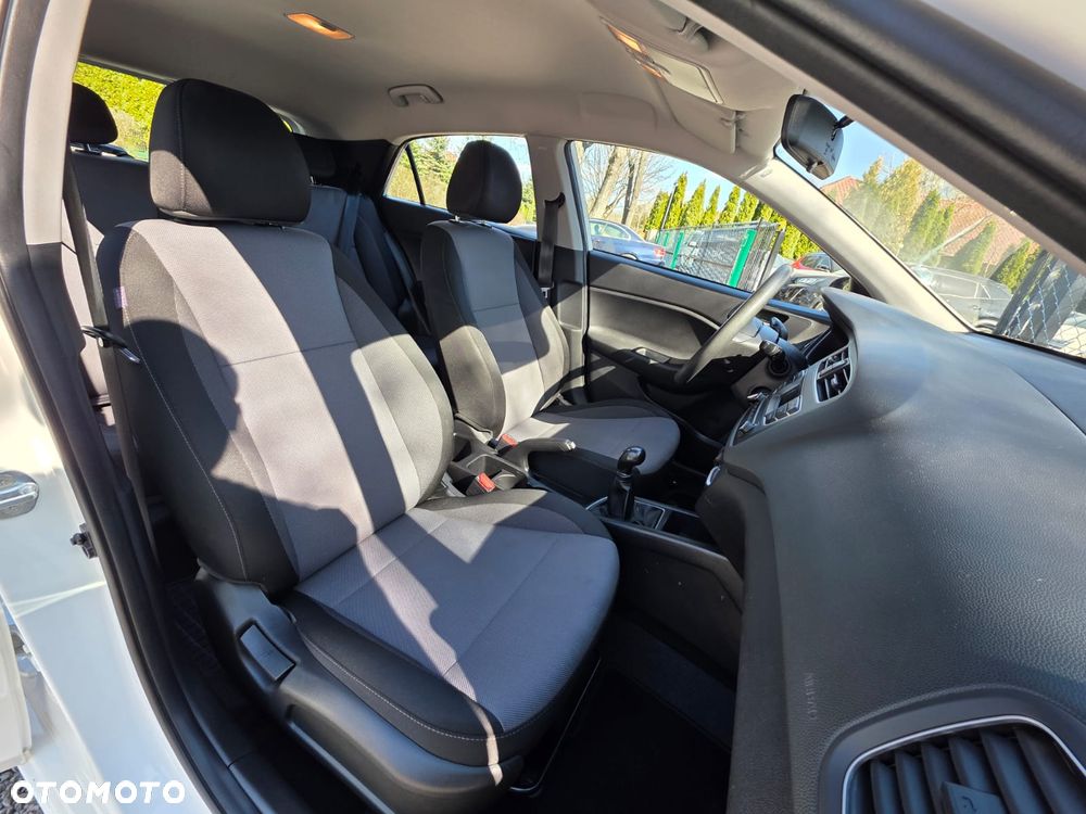 Hyundai i20 1.2 Comfort - 18
