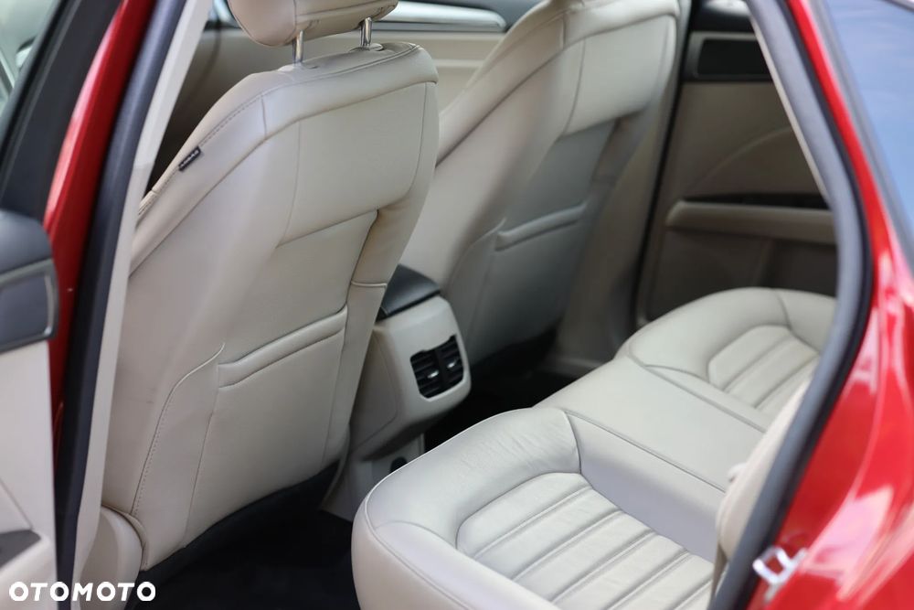 Ford Fusion 2.0 EcoBoost Titanium - 8