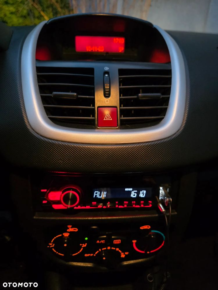 Peugeot 206 1.1 XR Presence - 11