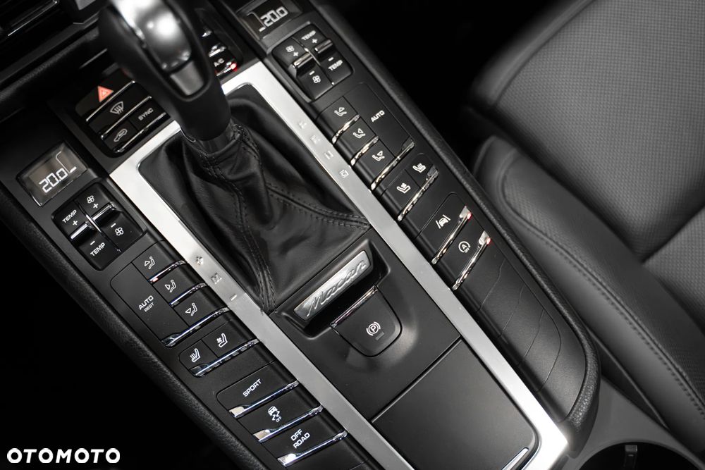 Porsche Macan Standard - 21