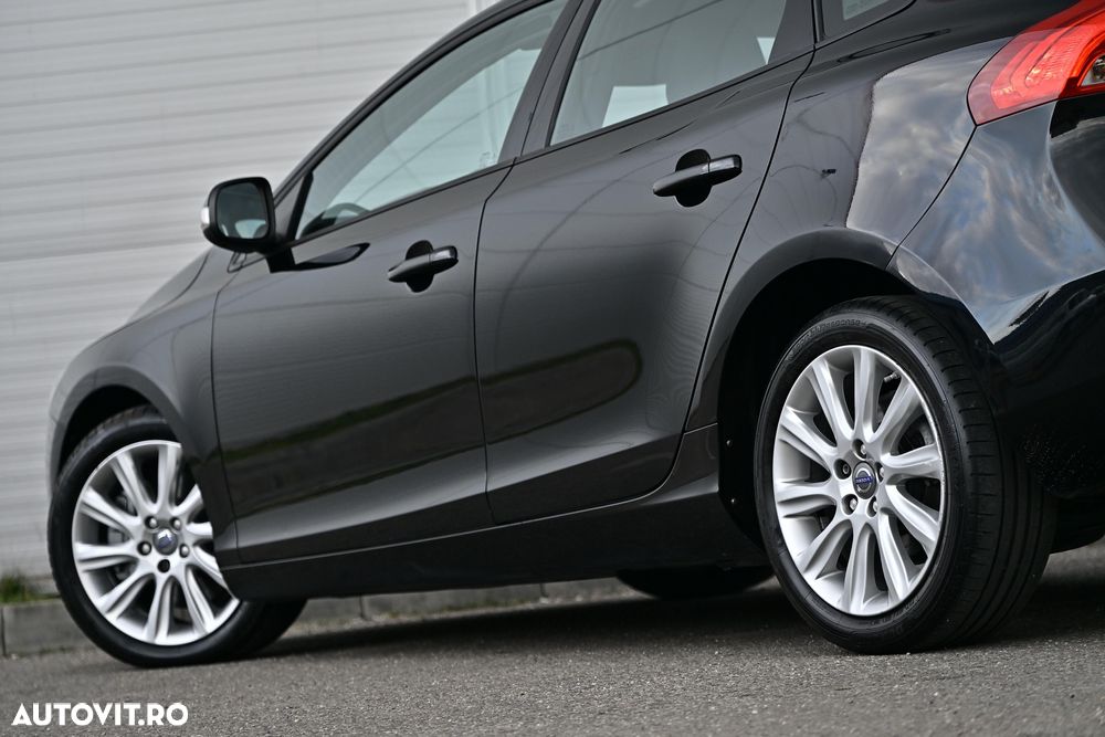 Volvo V40 D3 Geartronic You - 37