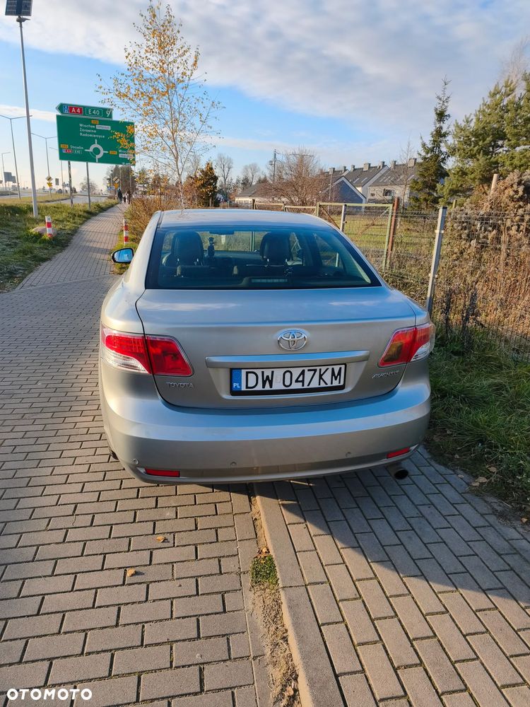 Toyota Avensis 2.0 Sol plus - 7