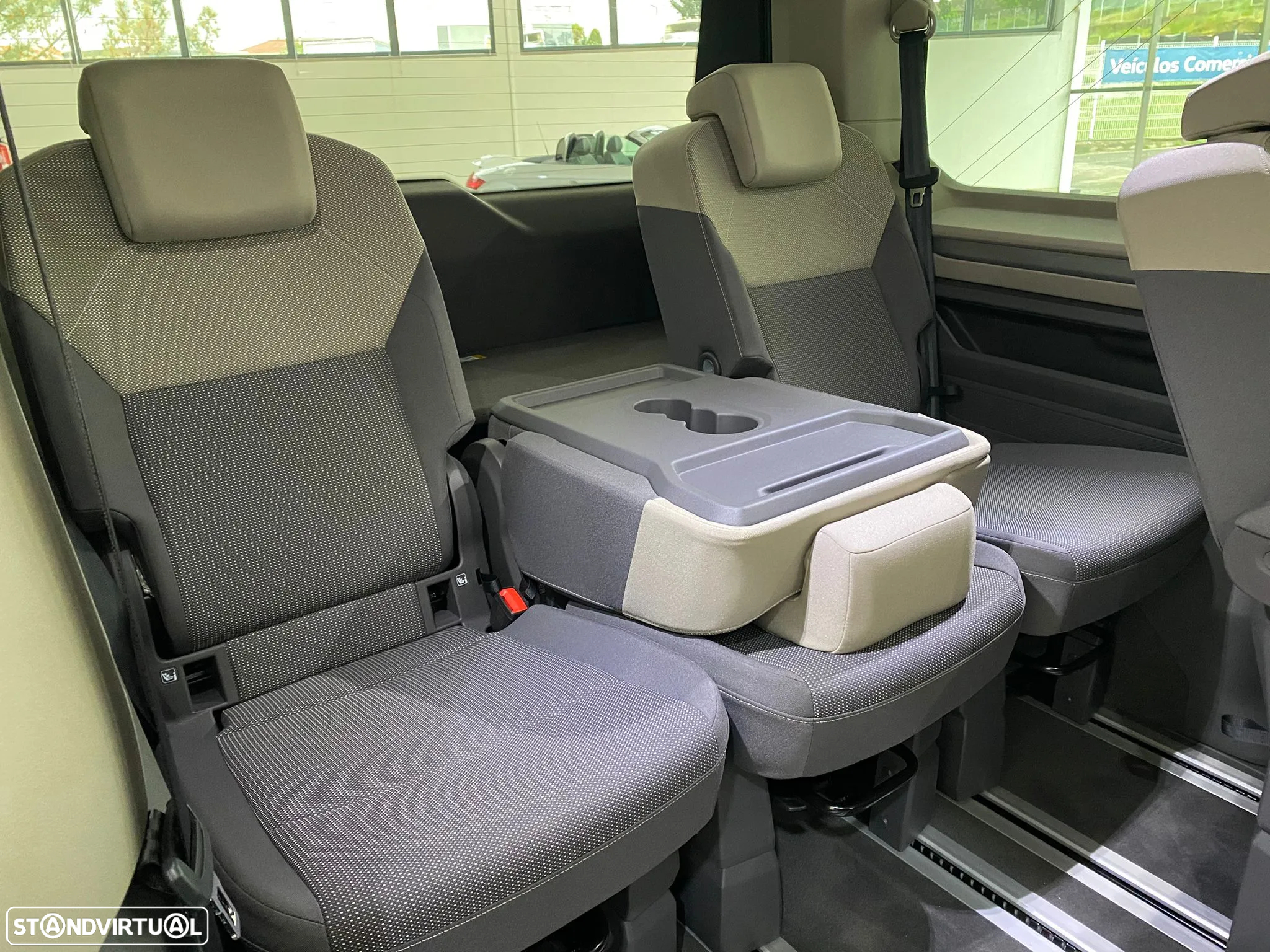 VW Multivan 1.5 TSI e-Hybrid Life DSG - 31