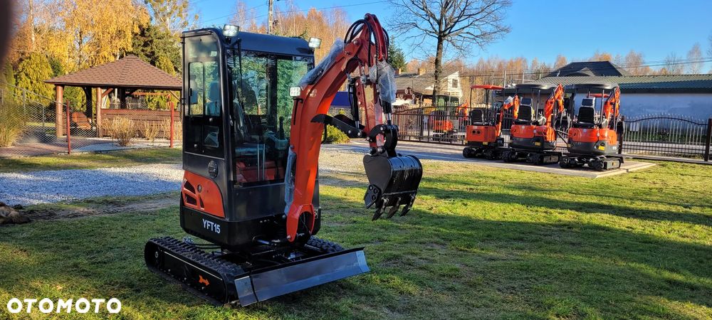 Inny Yufan YFT 15  Kabina - 4