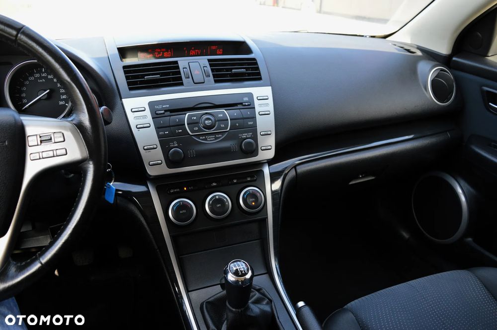 Mazda 6 Sport 2.0 CD DPF Dynamic - 15