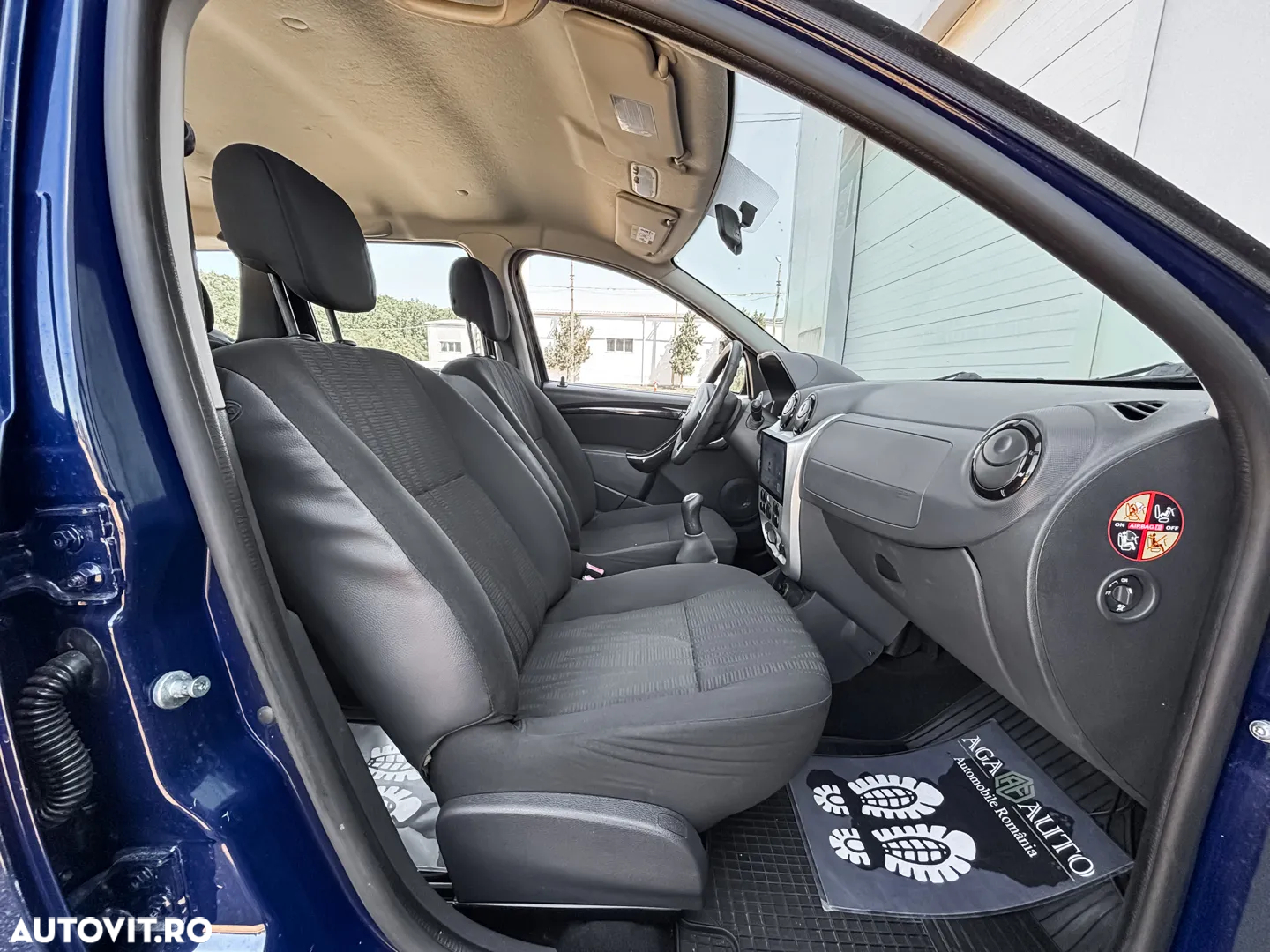 Dacia Duster 1.6 16V 4x2 - 11