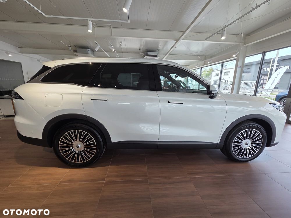 Chery Tiggo 9 - 11