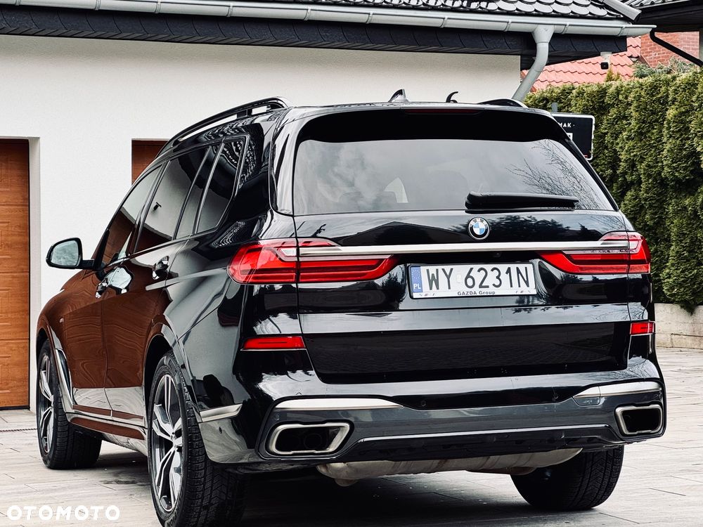 BMW X7 M50i sport - 12