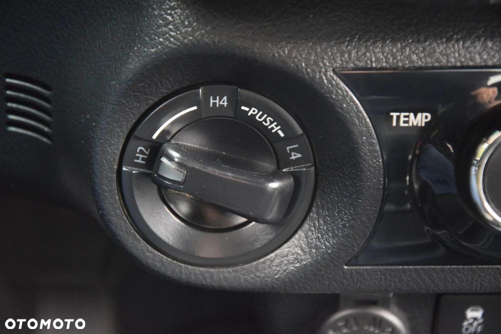 Toyota Hilux 2.8 D-4D Double Cab Invincible 4x4 - 29