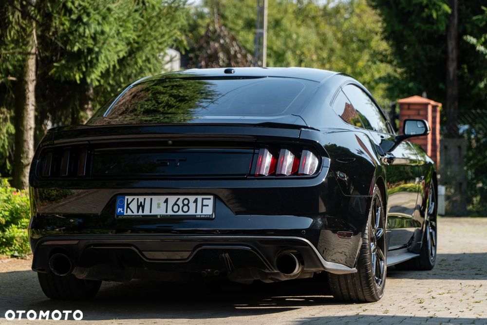 Ford Mustang 5.0 V8 GT - 2