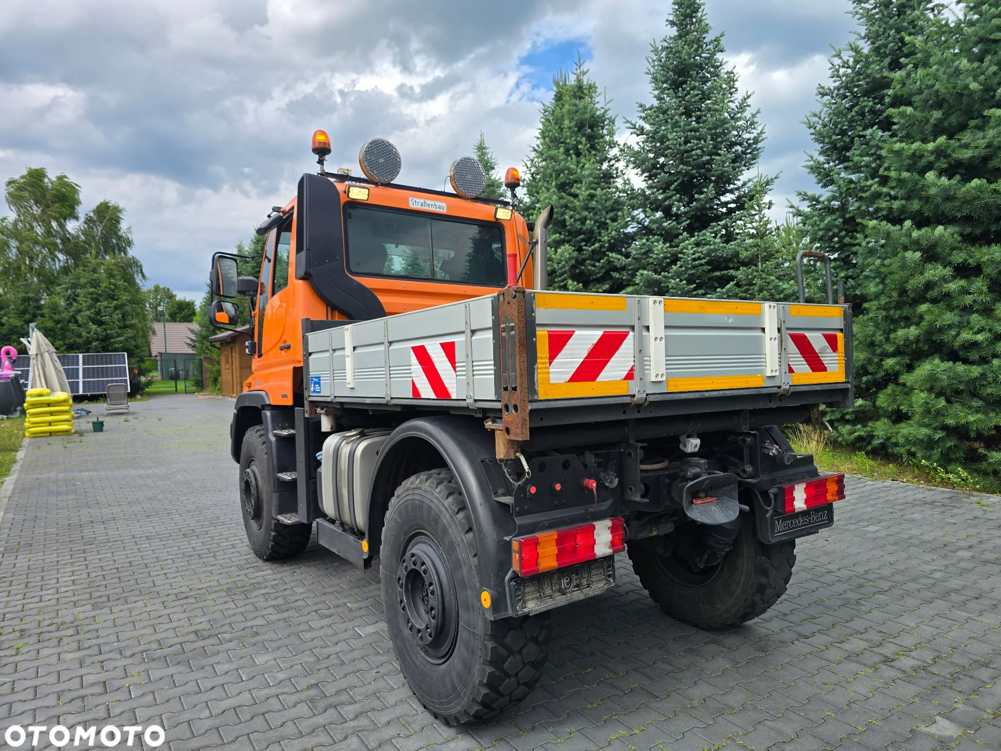 Unimog U400 - 8