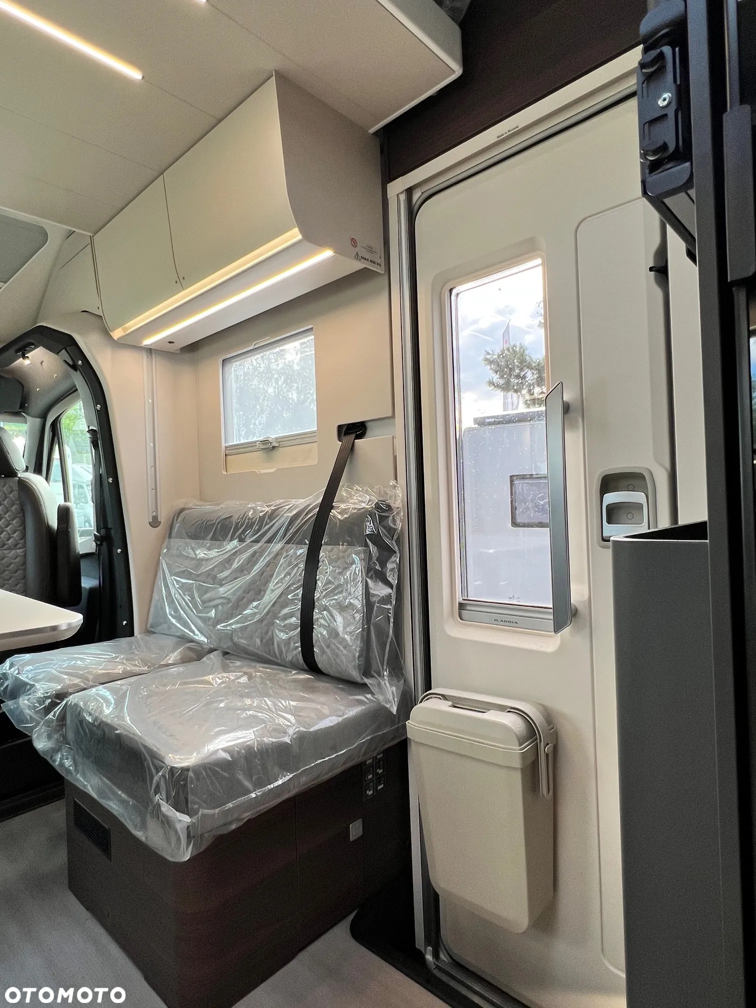 Adria Matrix Supreme 670DL - 18