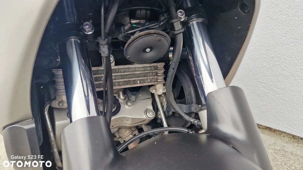 Honda VFR - 28