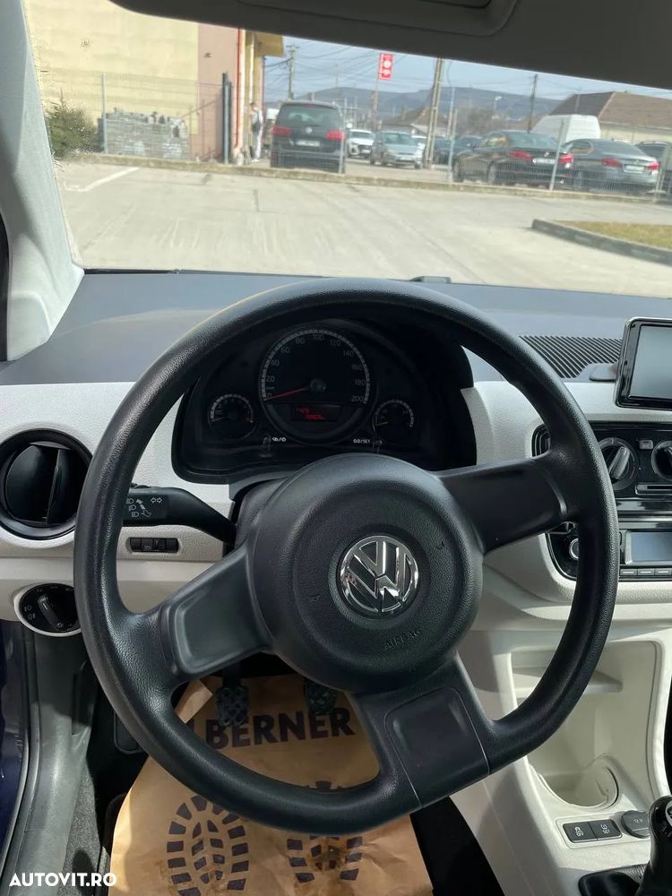 Volkswagen up! (BlueMotion Technology) high - 11
